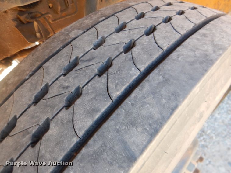 image for item DJ4963 1997 International 3800  school bus