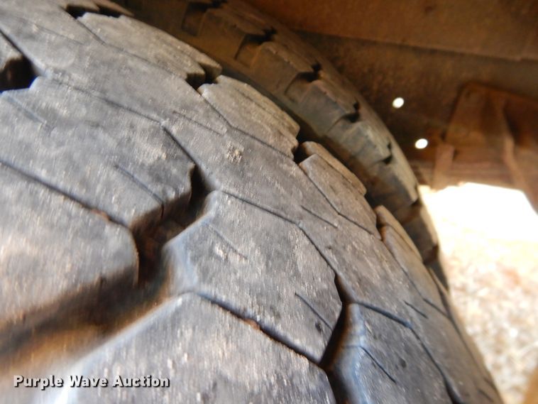 image for item DJ4963 1997 International 3800  school bus