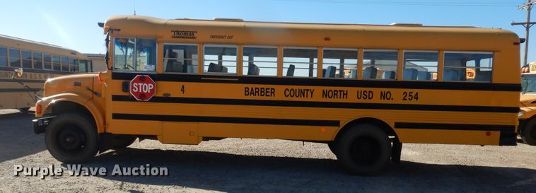 image for item DJ4964 1996 International 3800  school bus