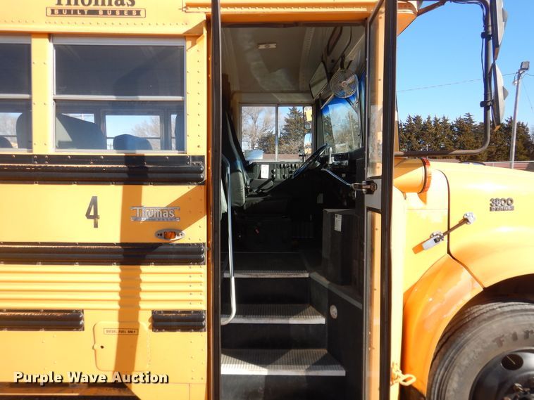 image for item DJ4964 1996 International 3800  school bus