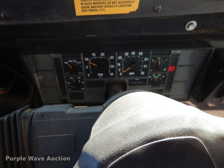 image for item DJ4964 1996 International 3800  school bus