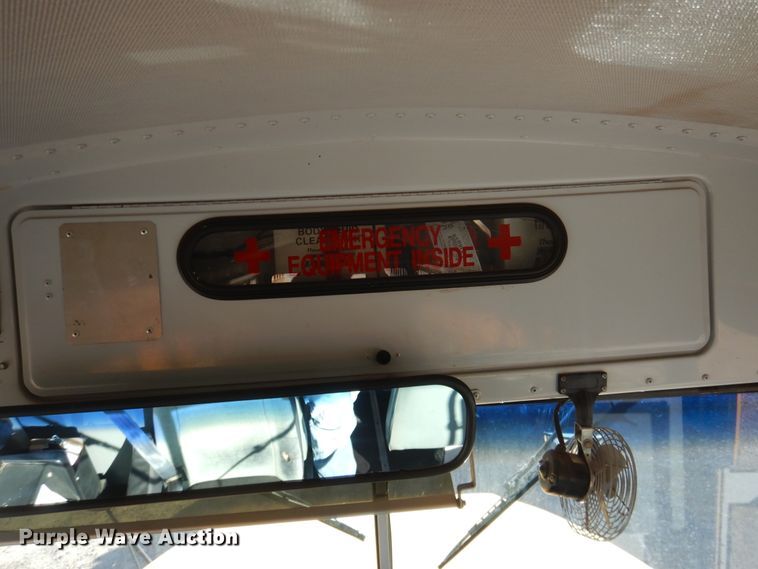 image for item DJ4964 1996 International 3800  school bus