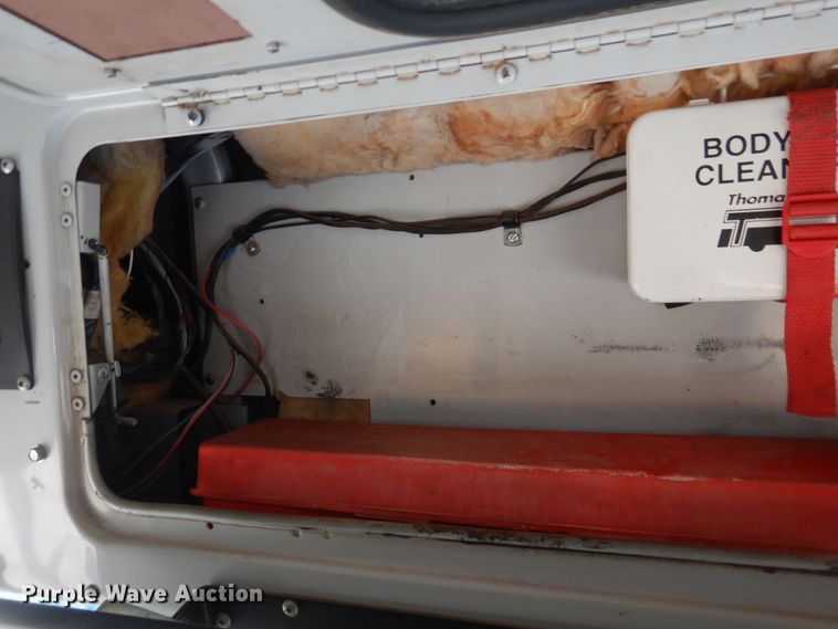 image for item DJ4964 1996 International 3800  school bus