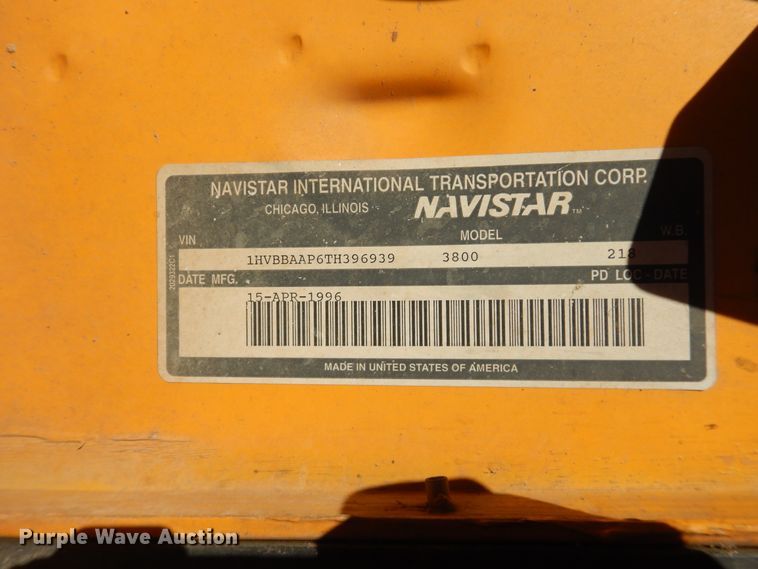 image for item DJ4964 1996 International 3800  school bus