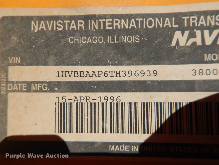 image for item DJ4964 1996 International 3800  school bus