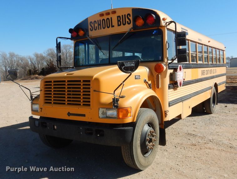 image for item DJ4966 1995 International 3800  school bus