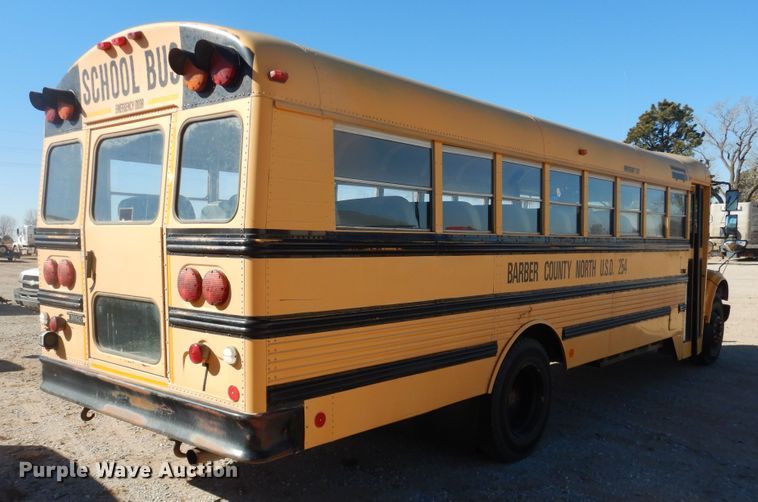 image for item DJ4966 1995 International 3800  school bus