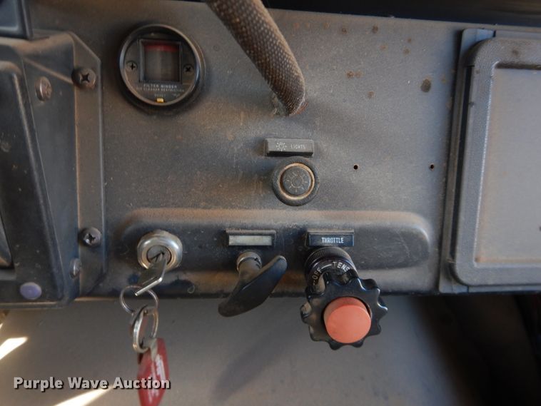 image for item DJ4966 1995 International 3800  school bus