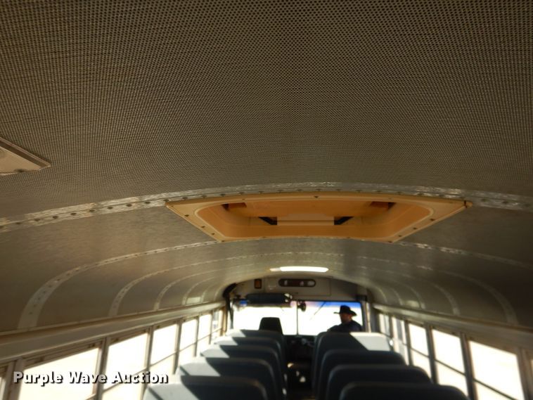 image for item DJ4966 1995 International 3800  school bus