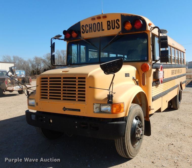 image for item DJ4967 1995 International 3800  school bus