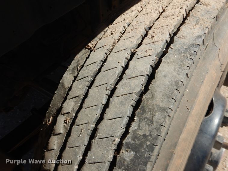 image for item DJ4967 1995 International 3800  school bus