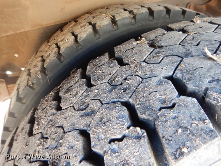 image for item DJ4967 1995 International 3800  school bus