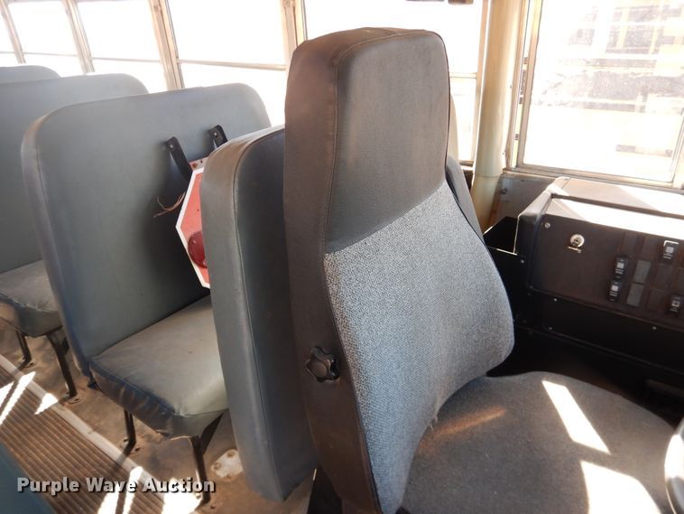 image for item DJ4968 1996 International 3800  school bus