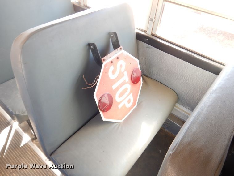 image for item DJ4968 1996 International 3800  school bus