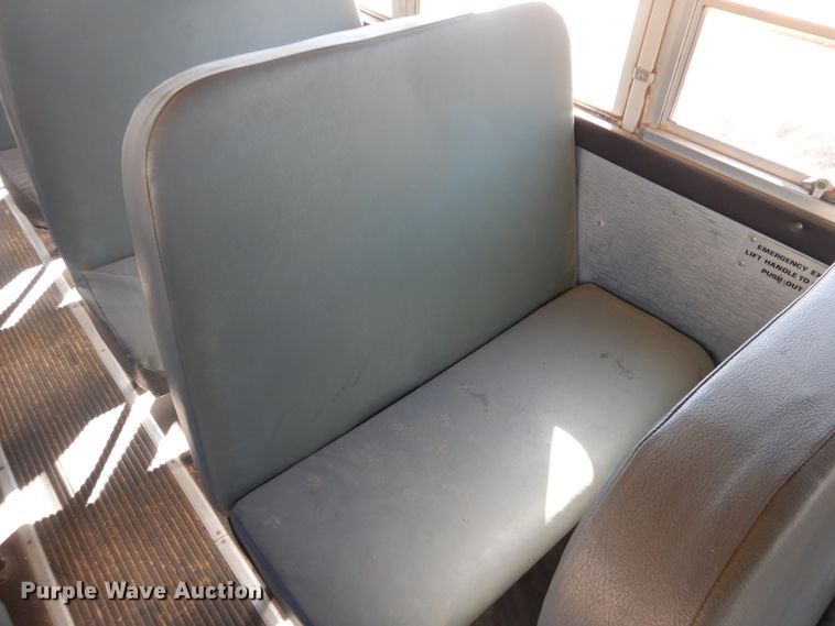 image for item DJ4968 1996 International 3800  school bus