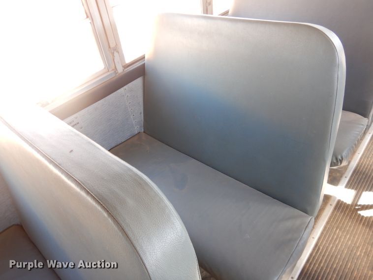 image for item DJ4968 1996 International 3800  school bus