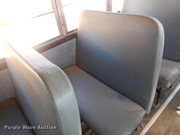 image for item DJ4968 1996 International 3800  school bus