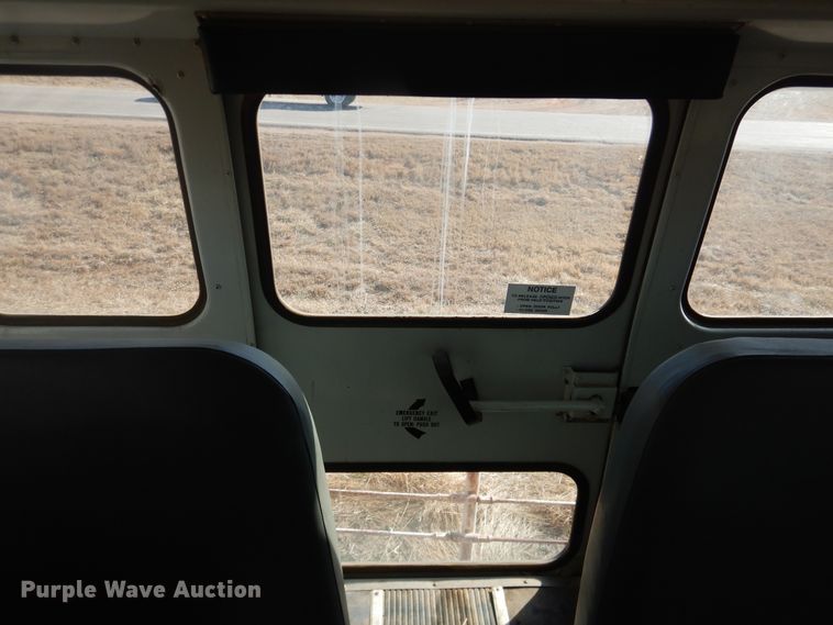 image for item DJ4968 1996 International 3800  school bus