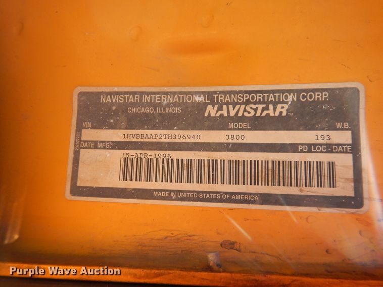 image for item DJ4968 1996 International 3800  school bus