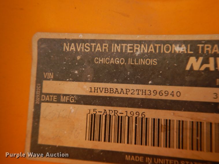 image for item DJ4968 1996 International 3800  school bus