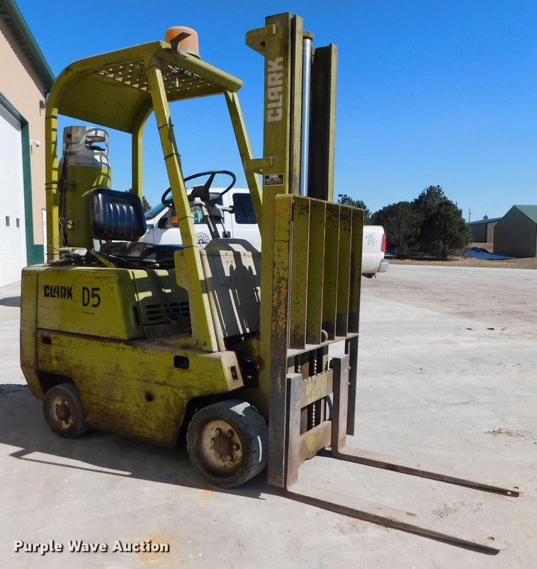 image for item DJ5951 Clark C500530LPG  forklift