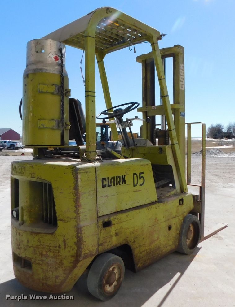 image for item DJ5951 Clark C500530LPG  forklift