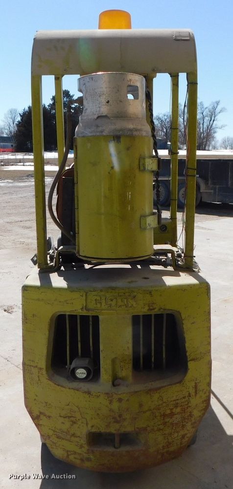 image for item DJ5951 Clark C500530LPG  forklift