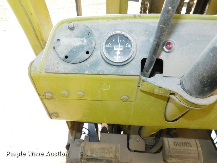 image for item DJ5951 Clark C500530LPG  forklift