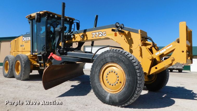 image for item DJ5952 2012 John Deere 772G  motor grader