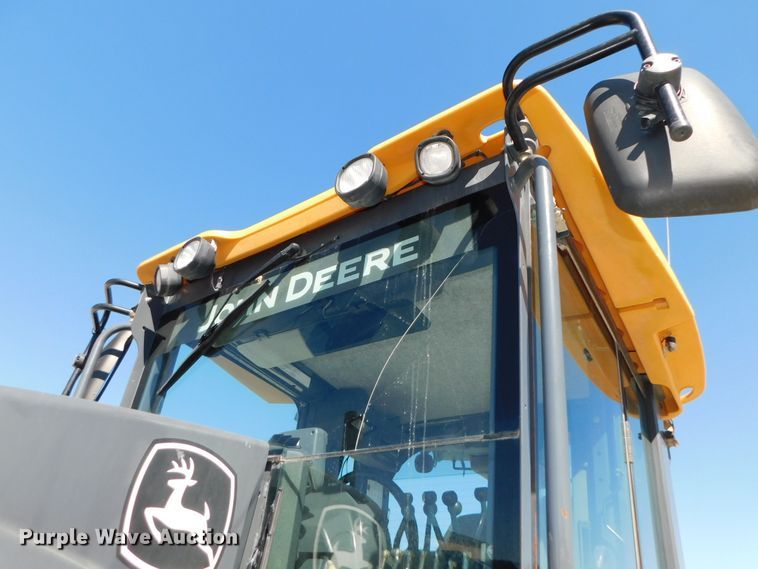 image for item DJ5952 2012 John Deere 772G  motor grader