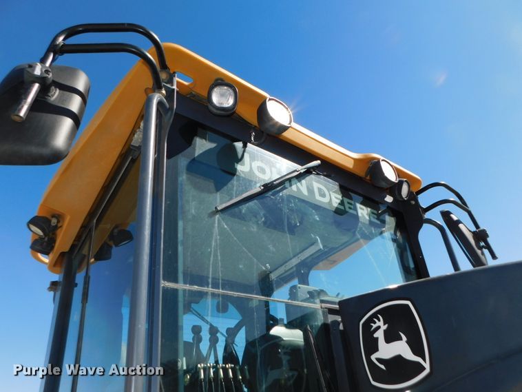 image for item DJ5952 2012 John Deere 772G  motor grader