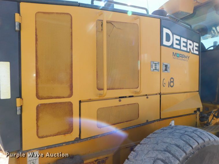 image for item DJ5952 2012 John Deere 772G  motor grader