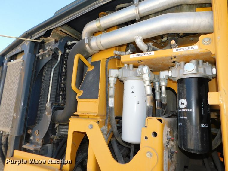 image for item DJ5952 2012 John Deere 772G  motor grader