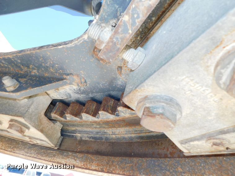 image for item DJ5952 2012 John Deere 772G  motor grader