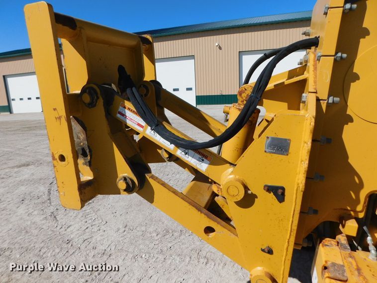 image for item DJ5952 2012 John Deere 772G  motor grader