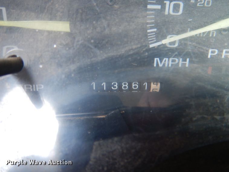 image for item DJ8684 1995 Chevrolet Silverado K1500  pickup truck cab and chassis