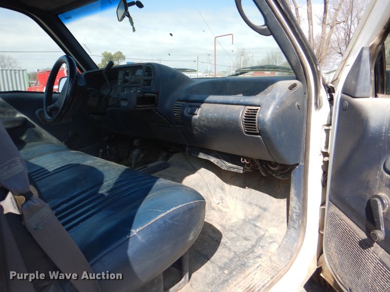image for item DJ8684 1995 Chevrolet Silverado K1500  pickup truck cab and chassis