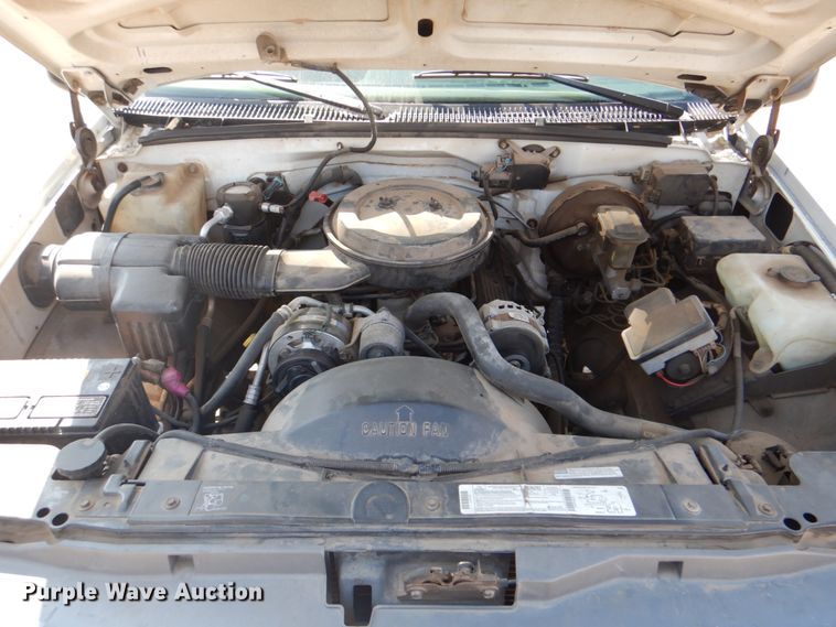 image for item DJ8684 1995 Chevrolet Silverado K1500  pickup truck cab and chassis