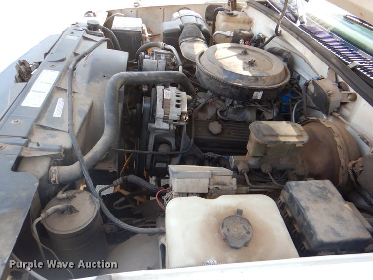 image for item DJ8684 1995 Chevrolet Silverado K1500  pickup truck cab and chassis