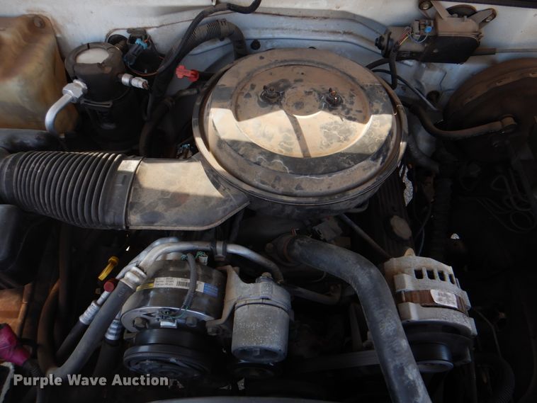 image for item DJ8684 1995 Chevrolet Silverado K1500  pickup truck cab and chassis