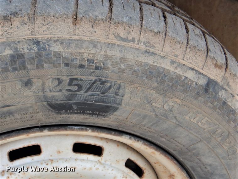 image for item DJ8684 1995 Chevrolet Silverado K1500  pickup truck cab and chassis