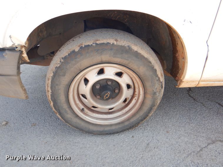 image for item DJ8685 1994 Chevrolet S10  pickup truck