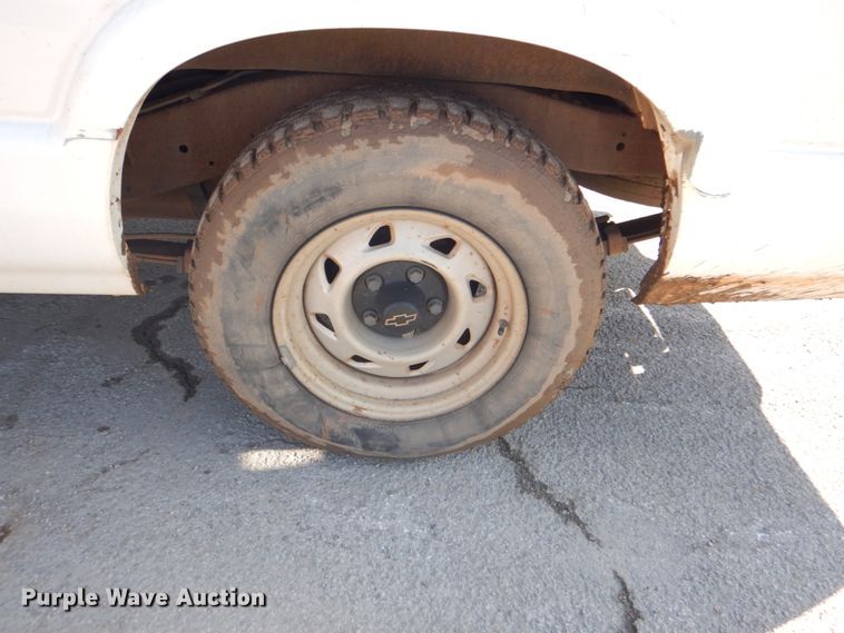 image for item DJ8685 1994 Chevrolet S10  pickup truck