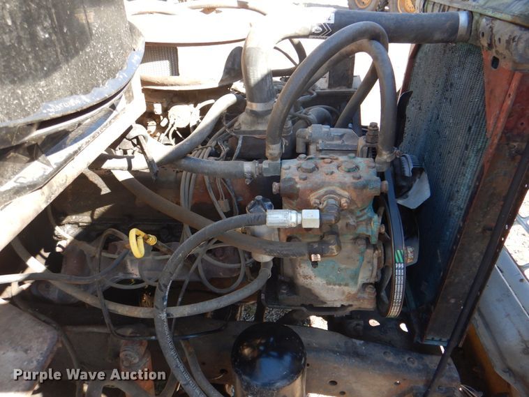 image for item DJ8689 1979 Ford F700  flatbed truck