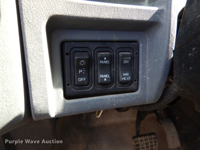 image for item DL2050 2005 International 7300  dump truck