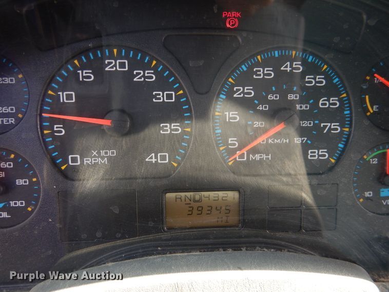 image for item DL2050 2005 International 7300  dump truck