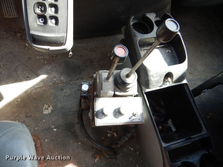 image for item DL2050 2005 International 7300  dump truck