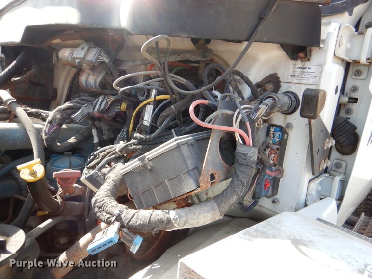 image for item DL2050 2005 International 7300  dump truck