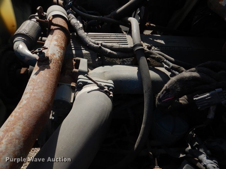 image for item DL2050 2005 International 7300  dump truck