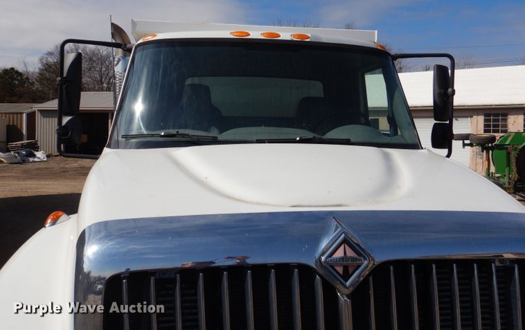 image for item DL2050 2005 International 7300  dump truck